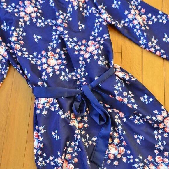 Morgan Lane x Fabfitfun Floral Robe Size S/M - Picture 9 of 10